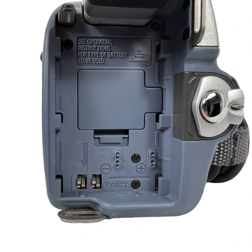 Canon Digital Video Mini Camcorder ZR45 MC UNTESTED No Battery 18X Zoom